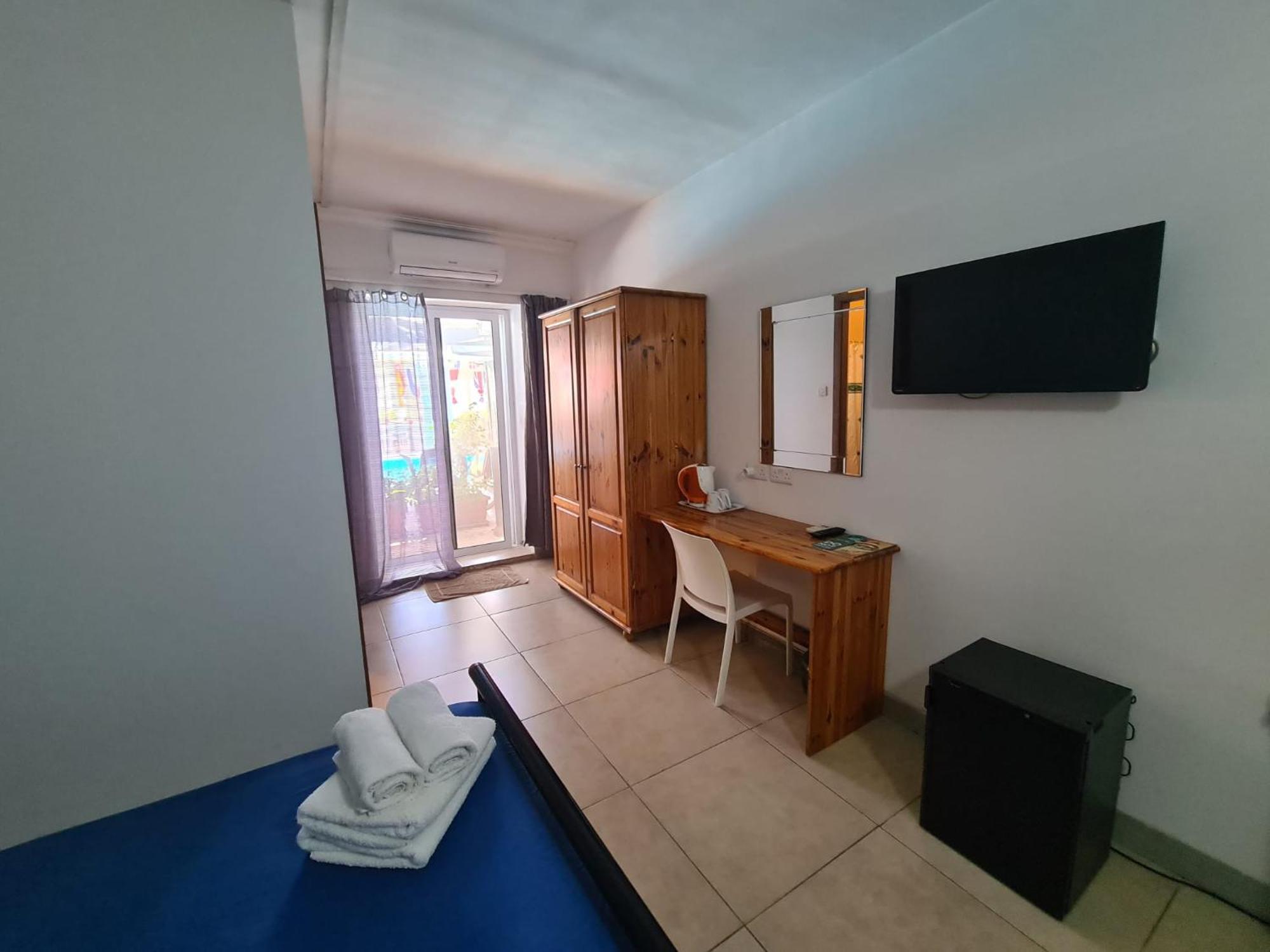 Sensi Hotel Marsaskala Kültér fotó